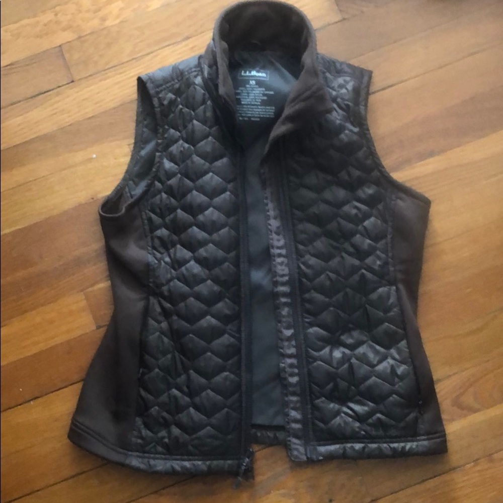 LL Bean Women’s brown quilted best XS